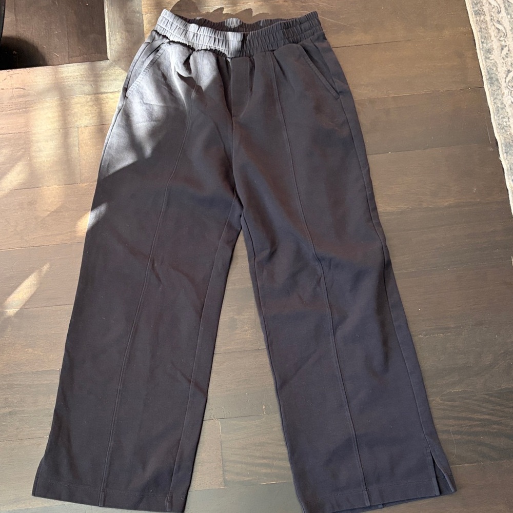 Old Navy women’s  Black Sweatpants